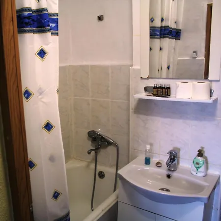 Daire Floreasca 2 Room Apartment, Sleeps 3 Bükreş