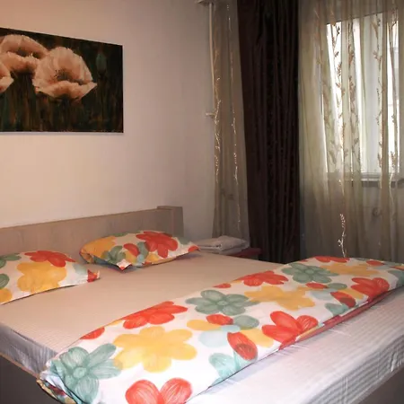 アパート Floreasca 2 Apartment, Sleeps 3 ブカレスト