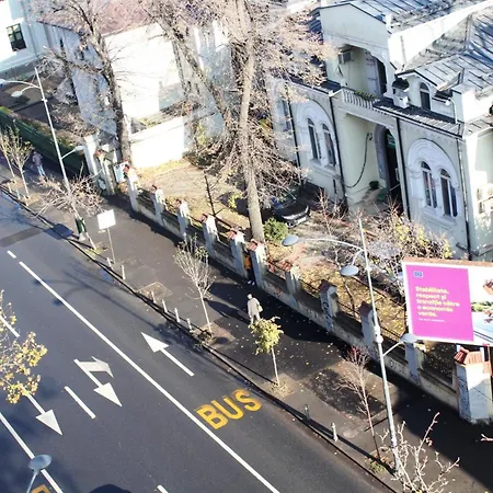 Floreasca 2 Apartment, Sleeps 3 Appartement